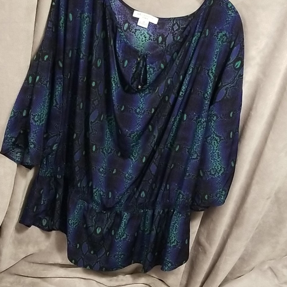 Liz Claiborne • Exotic Print Blouse Top with Elastic Waist • 3/4 Sleeves • 2X - Picture 2 of 9